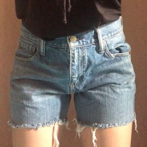 High rise Levi shorts